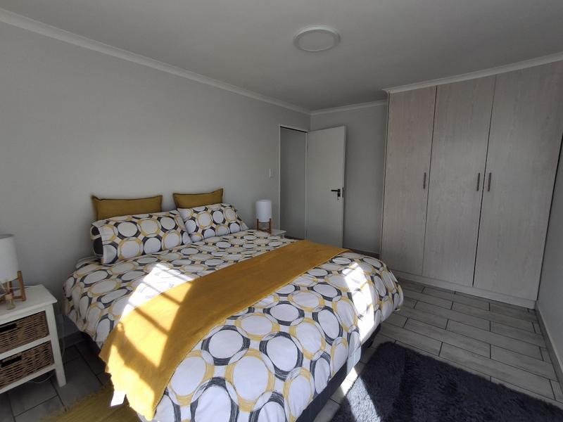 To Let 3 Bedroom Property for Rent in Lampiesbaai Western Cape